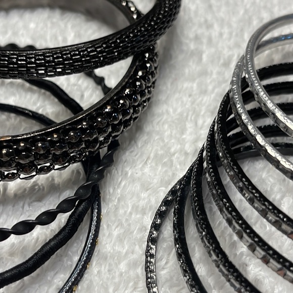 12 Gorgeous Black and Silver Bracelets - Picture 2 of 6